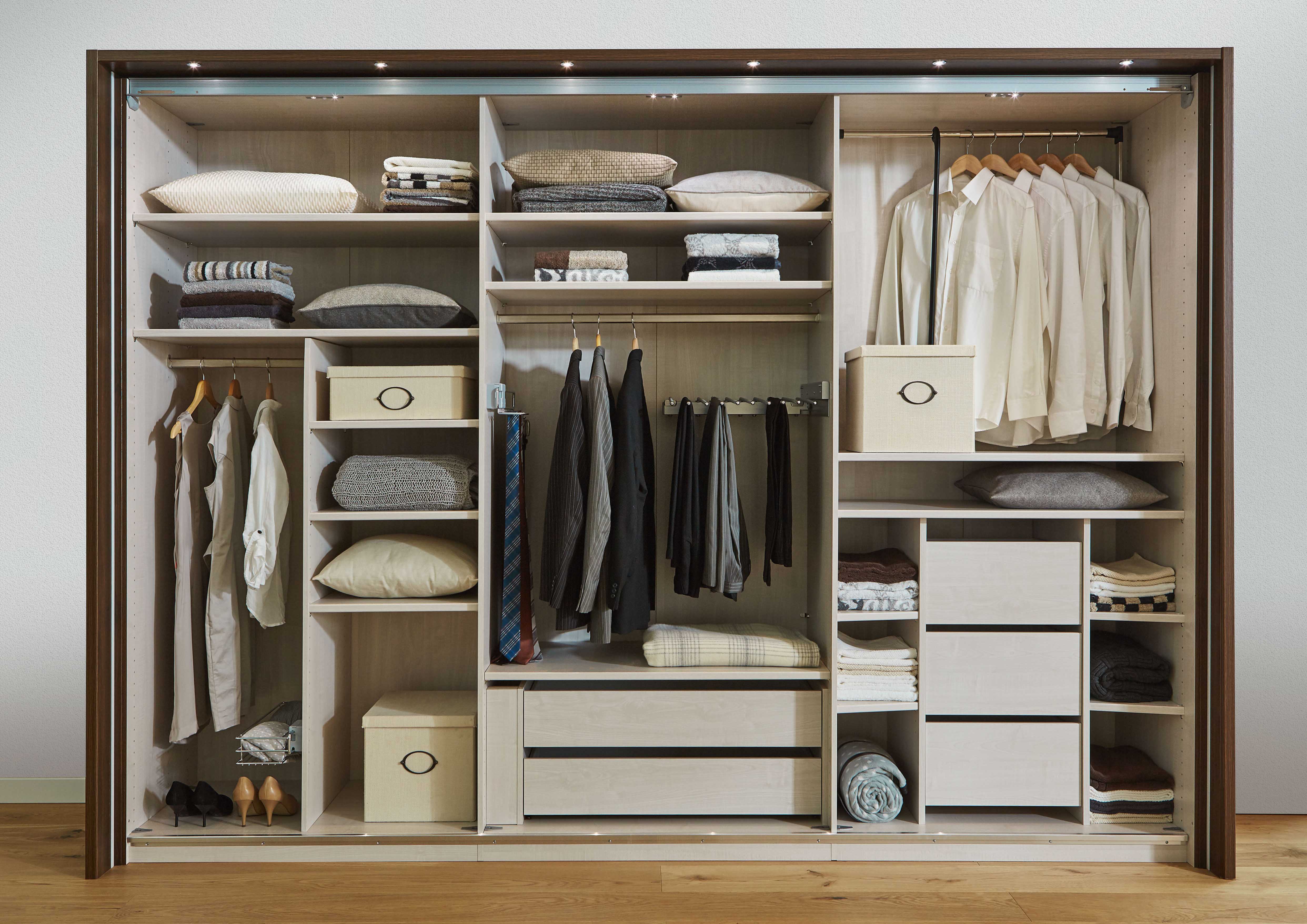 Wiemann ex display wardrobes discount