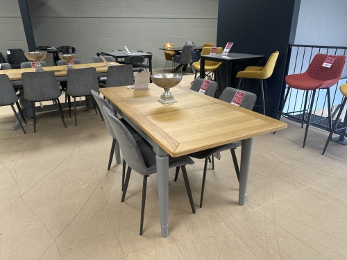 Romanby Small Extending Dinning Table