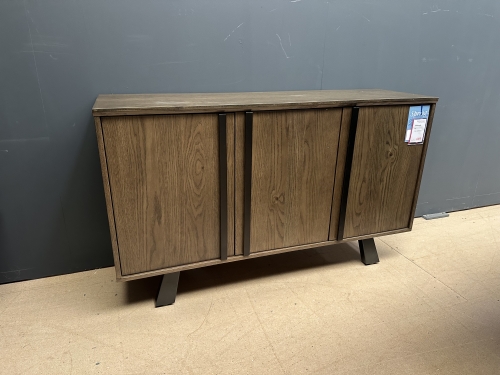 Edinburgh Oak 3 Door Sideboard