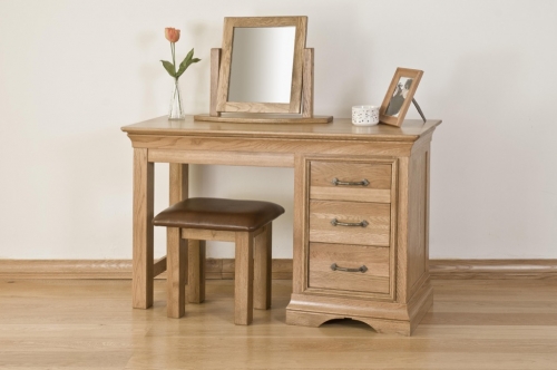 Rochelle French Oak Stool